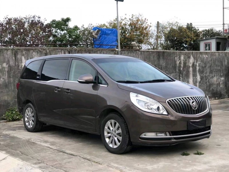 珠海17年别克GL82