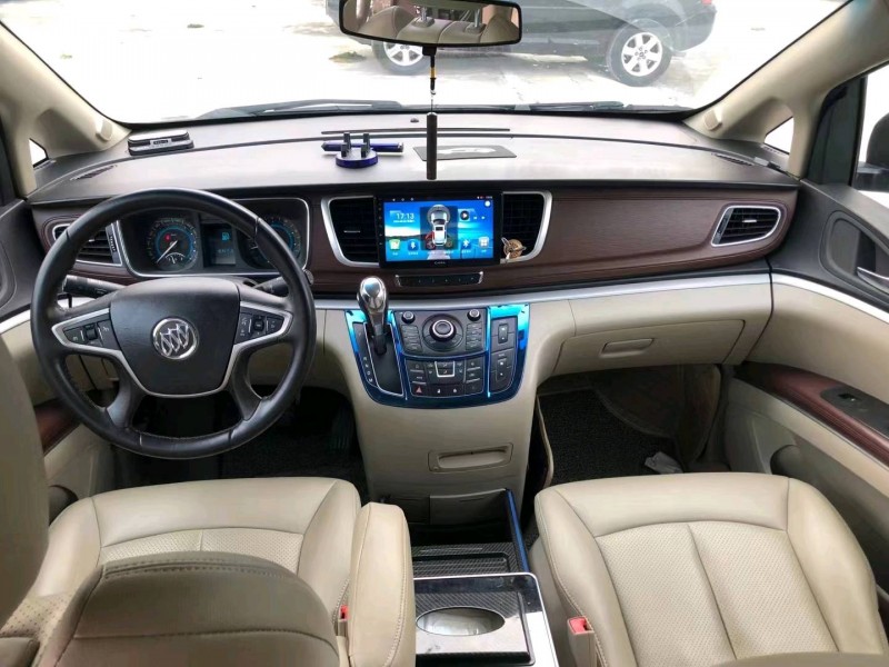 珠海17年别克GL86