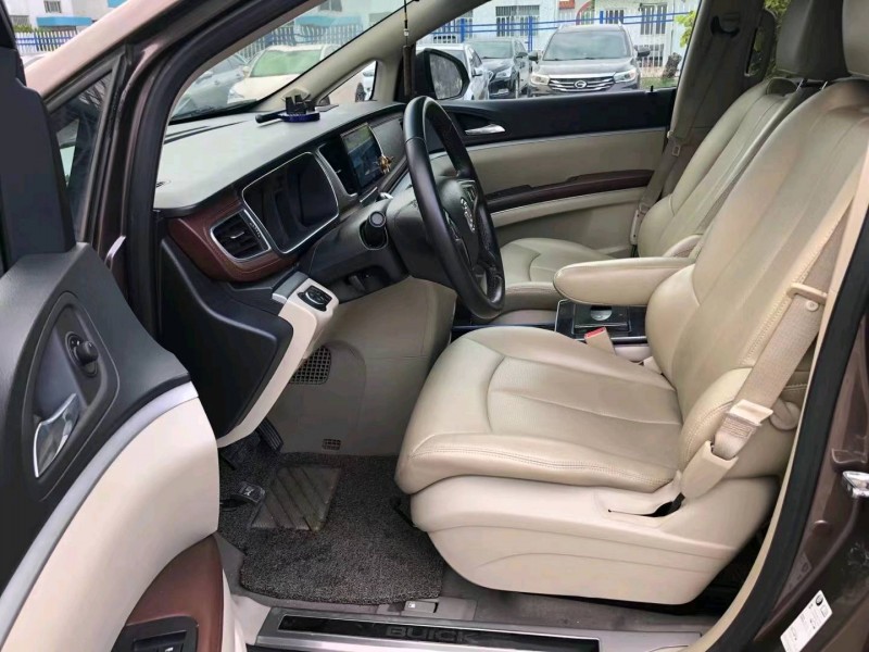 珠海17年别克GL87