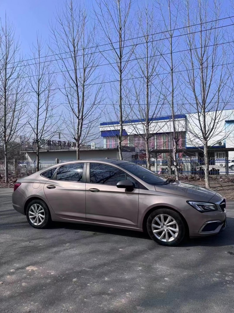 菏泽19年别克威朗2