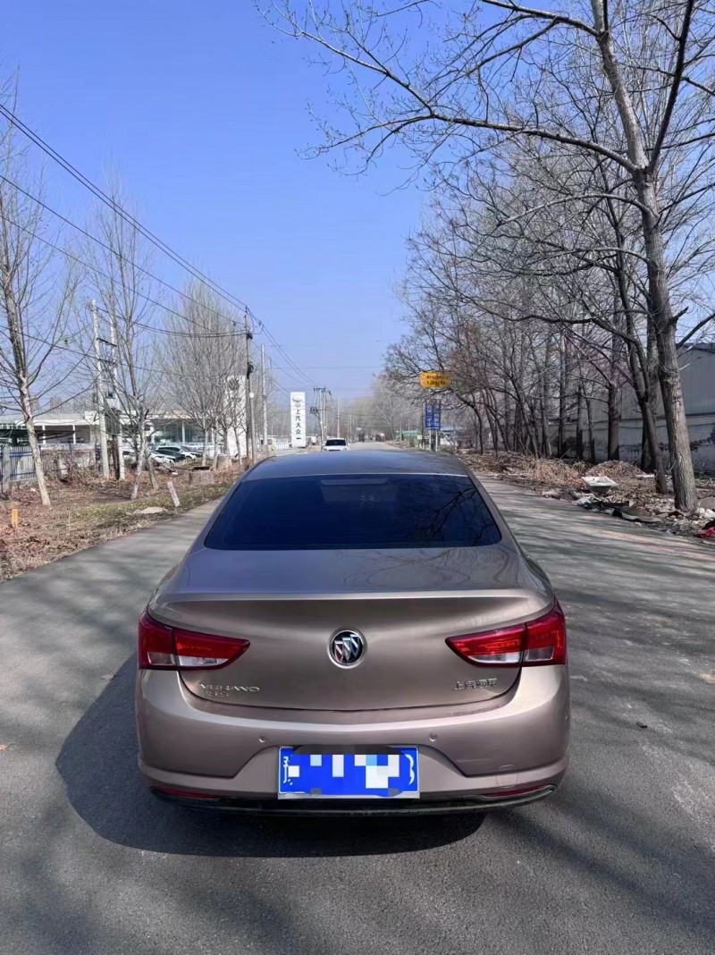 菏泽19年别克威朗9