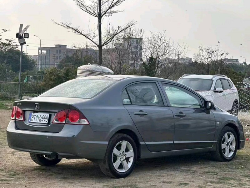 汕头14年本田思铭5