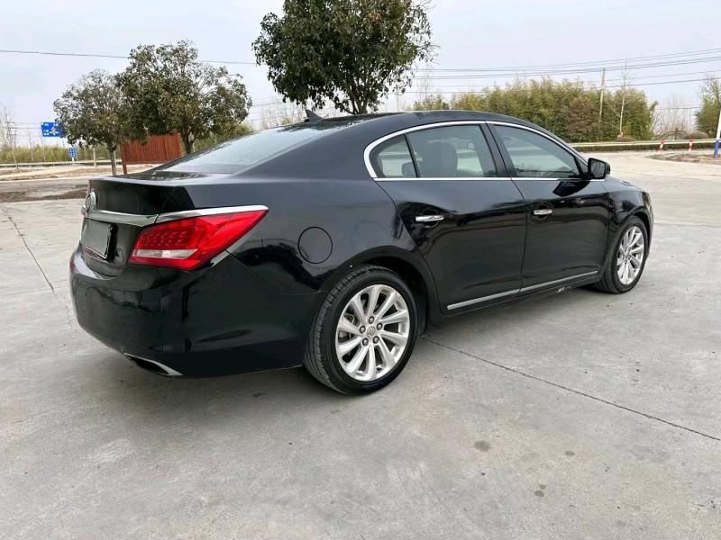 徐州14年别克君越8