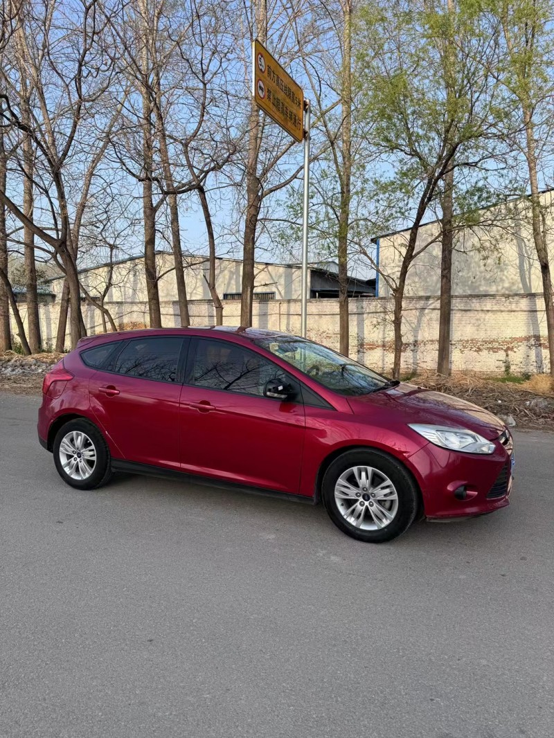 菏泽14年福特福克斯2