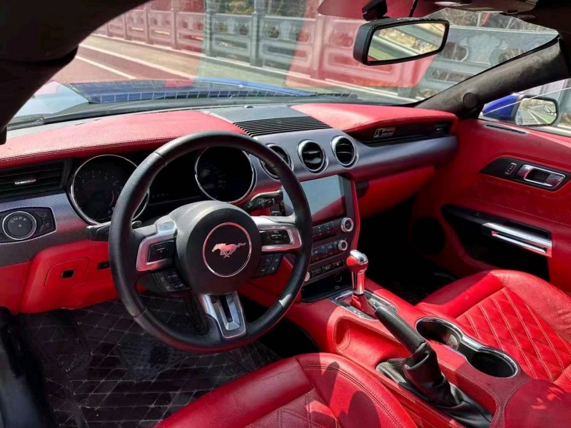 东营15年福特野马5