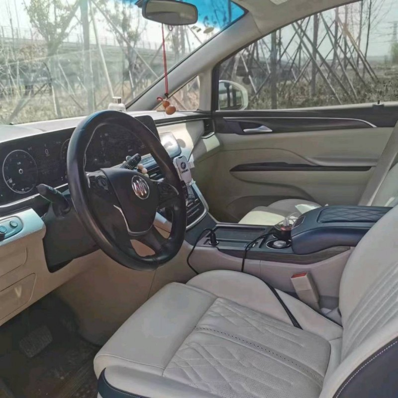 青岛21年别克GL84