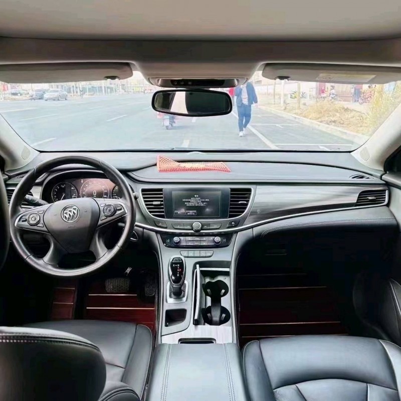 枣庄17年别克君越7