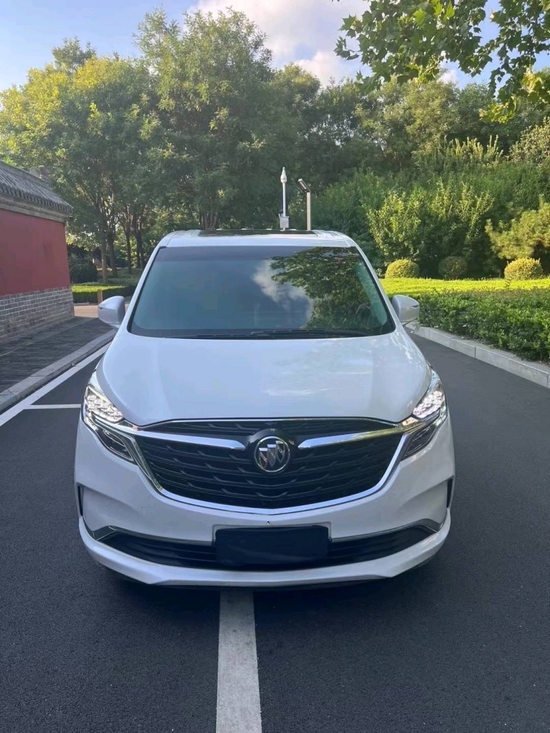 济宁20年别克GL81