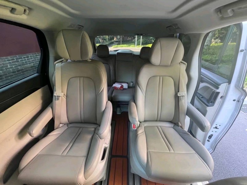 济宁20年别克GL84