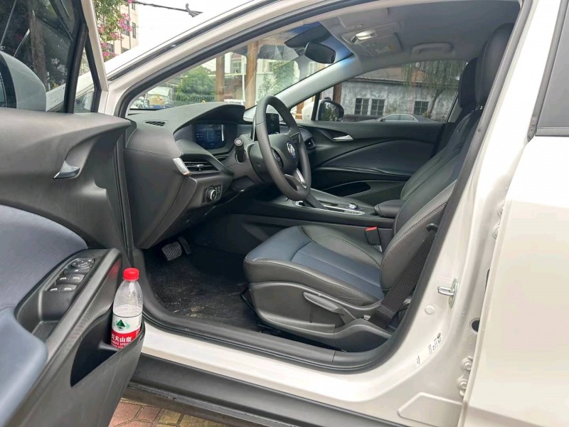 汕头23年别克微蓝4