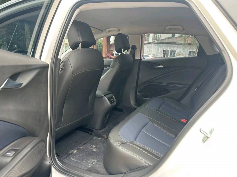 汕头23年别克微蓝6