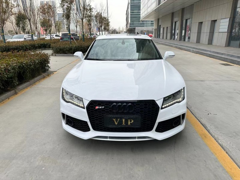 济宁13年奥迪A7L1