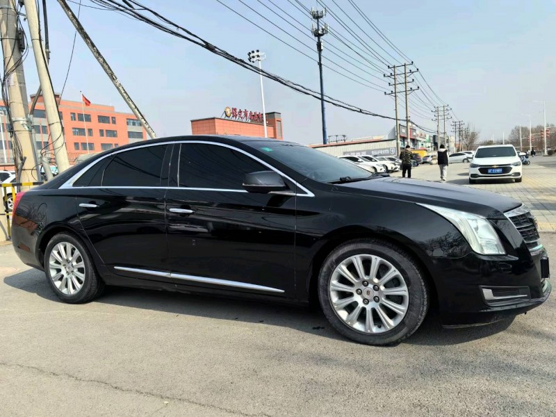 保定14年凯迪拉克XTS3