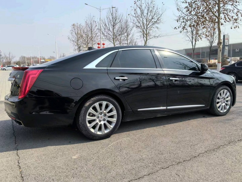 保定14年凯迪拉克XTS4