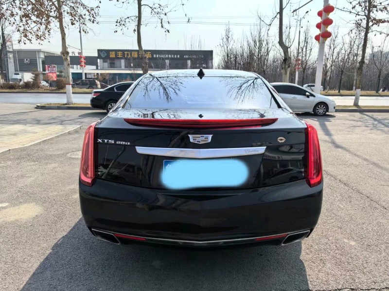 保定14年凯迪拉克XTS8