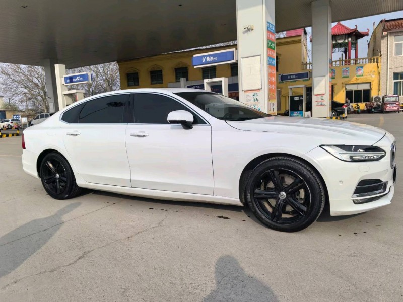 保定18年沃尔沃S902