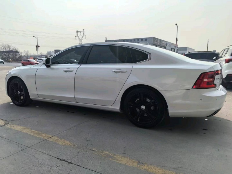 保定18年沃尔沃S904