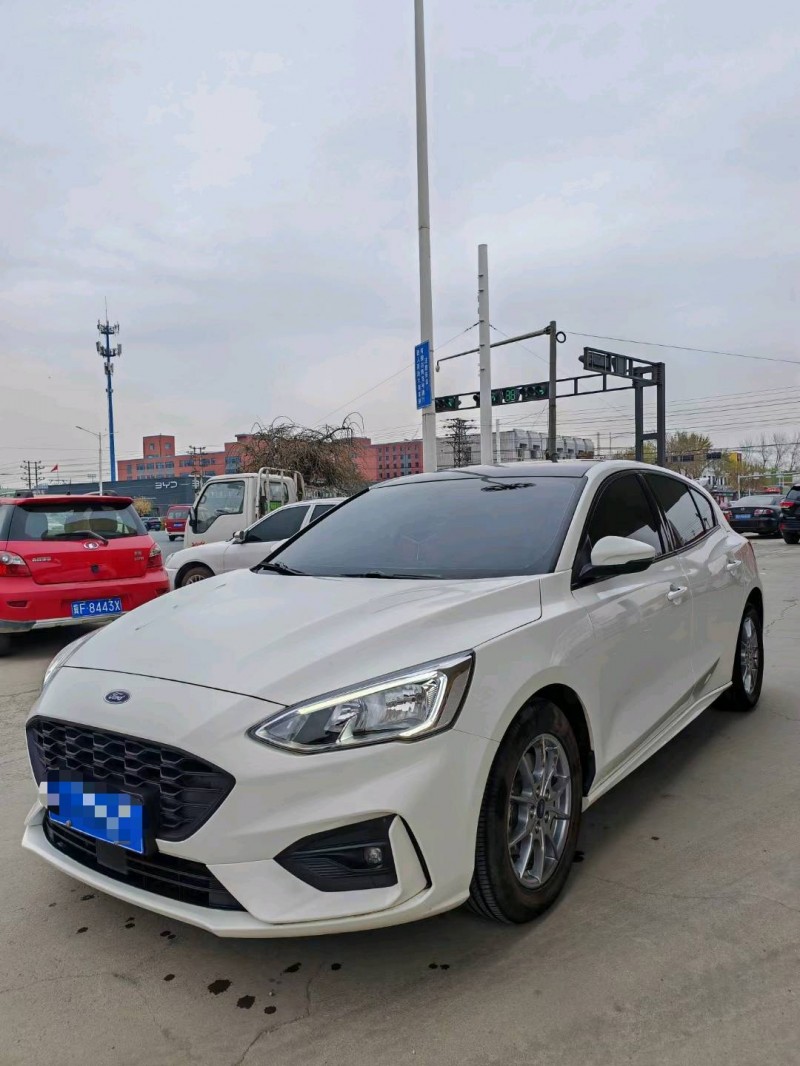 保定21年福特福克斯3