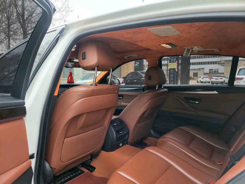 保定15年宝马5系5