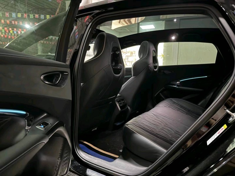 广州23年比亚迪海豹5