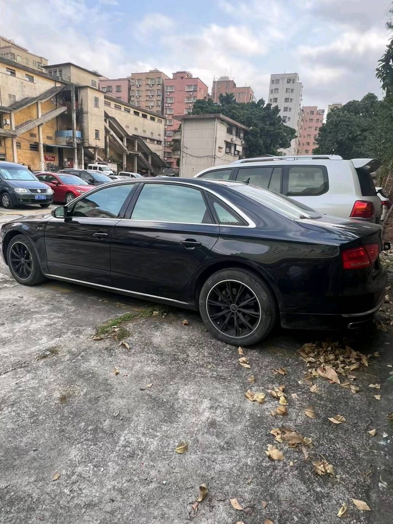 广州14年奥迪A8L5