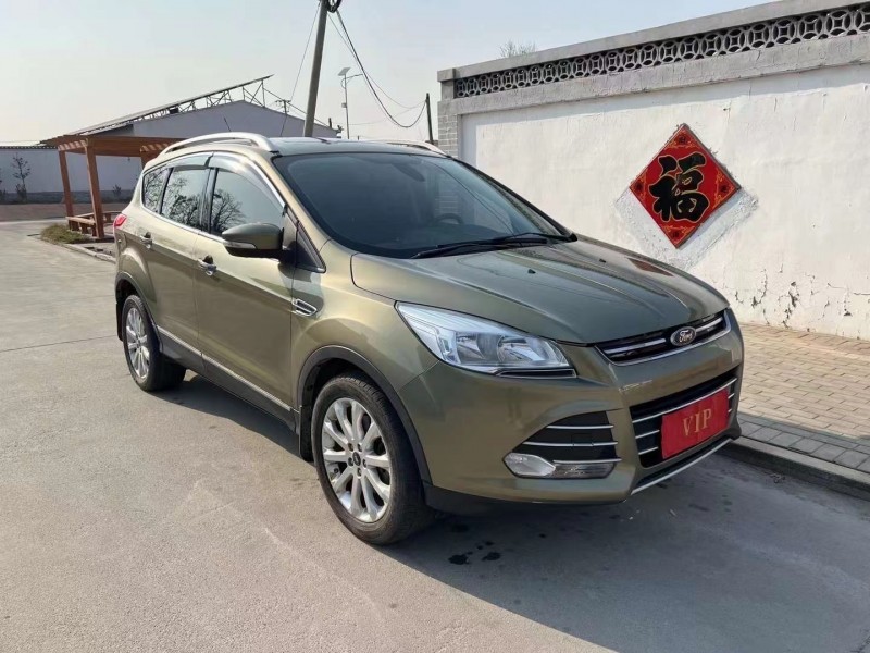 青岛16年福特翼虎3