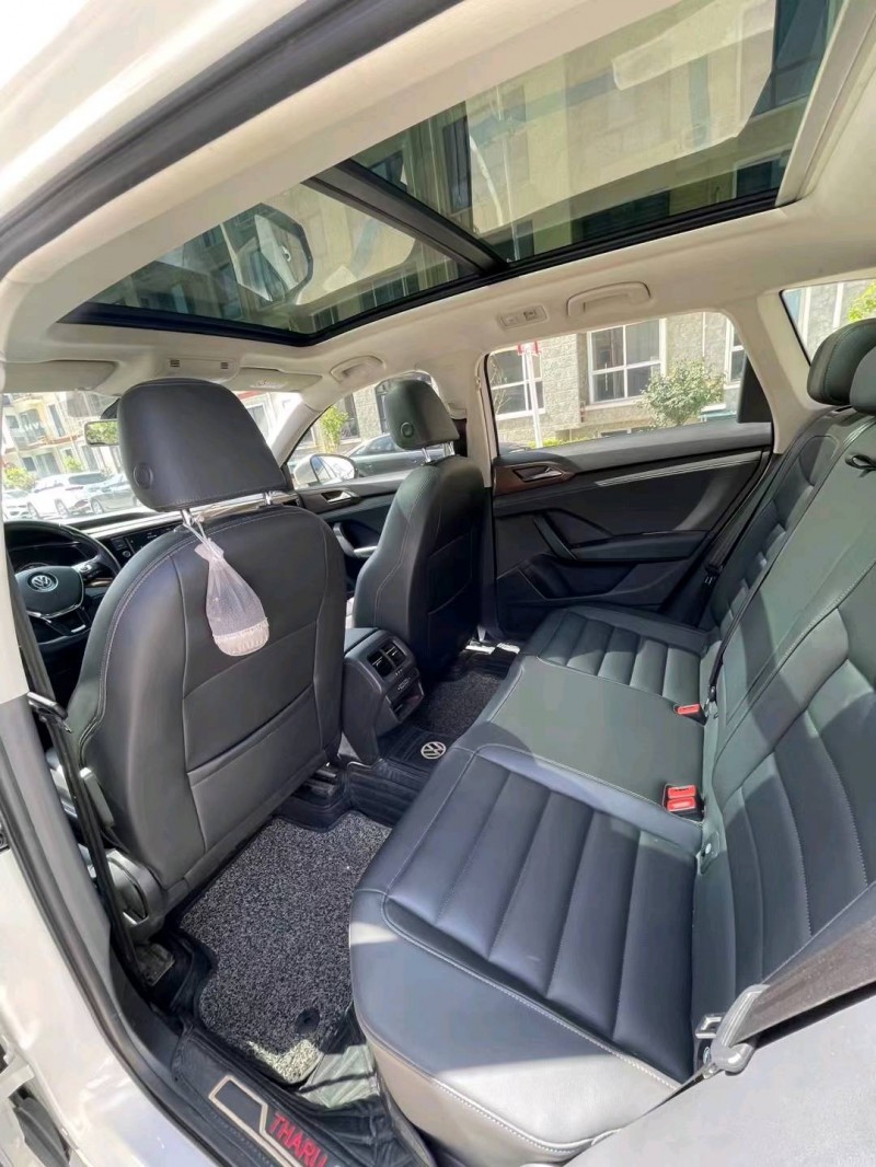 保定19年大众途岳8