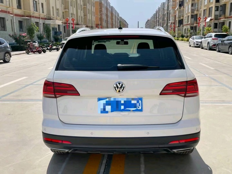 保定19年大众途岳9