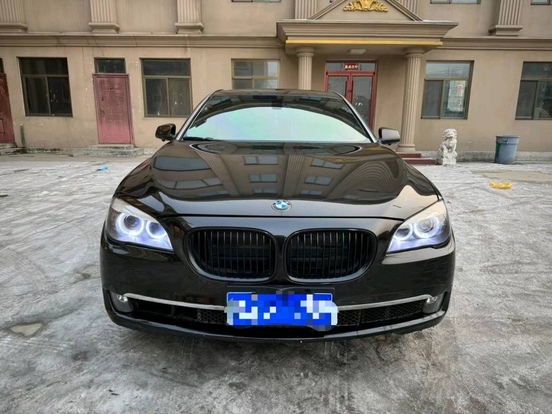 保定12年宝马7系1