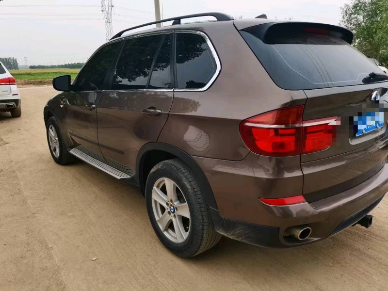 保定11年宝马X57