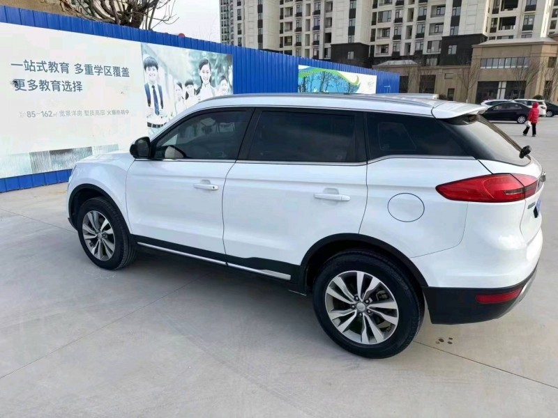 东营17年吉利博越6