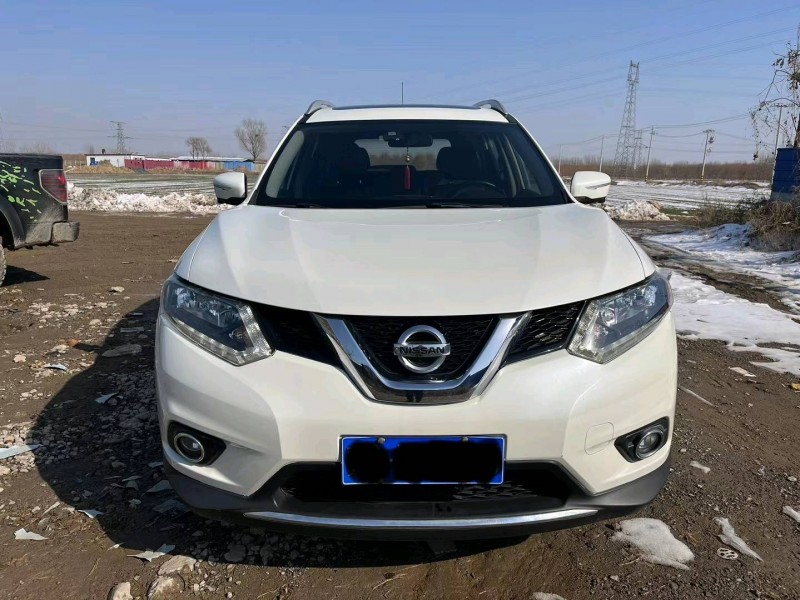 保定15年日产奇骏1