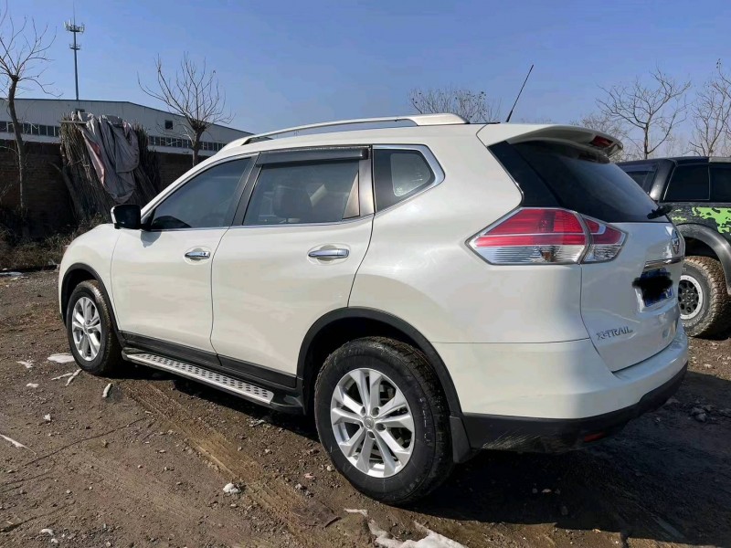 保定15年日产奇骏4