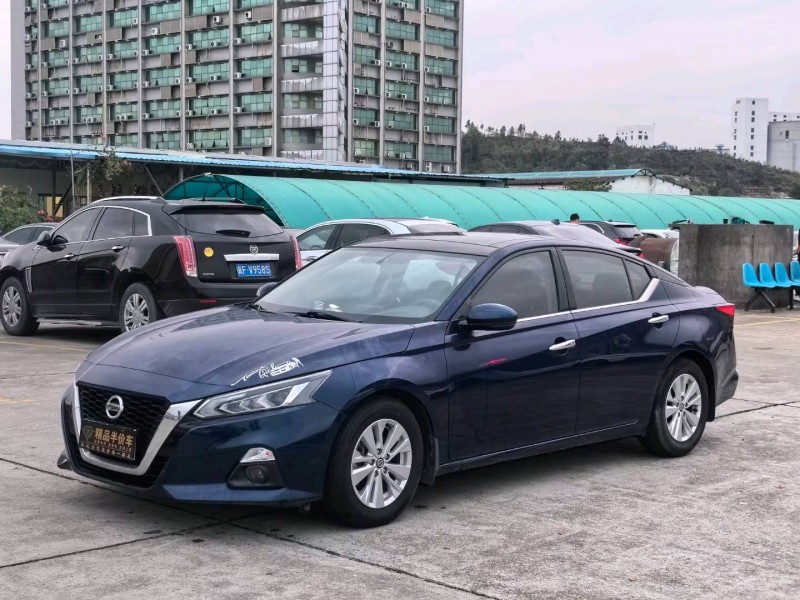 东莞20年日产天籁2