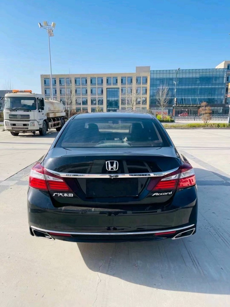 枣庄17年本田雅阁8