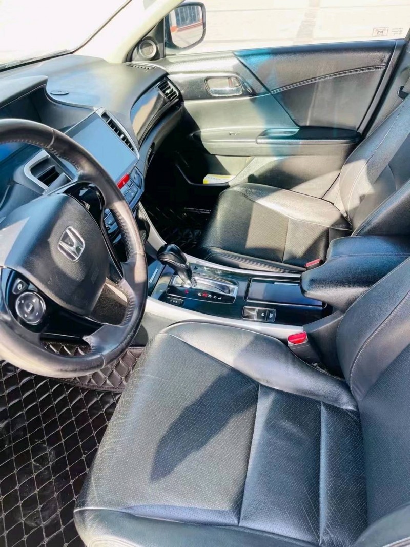 枣庄17年本田雅阁9