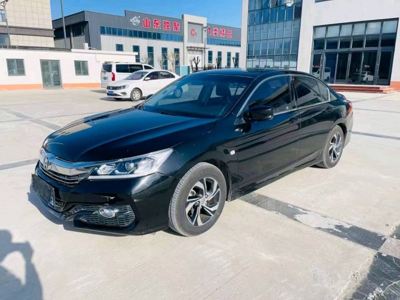 东营17年本田雅阁2