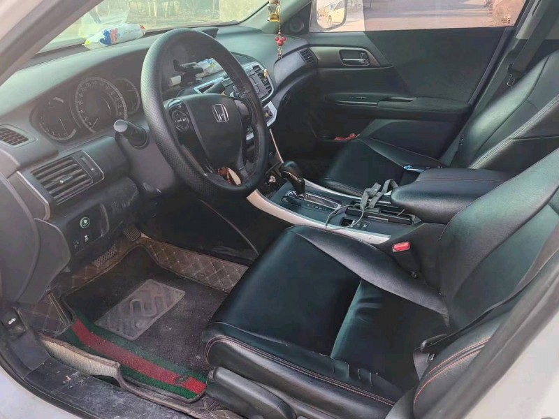 枣庄15年本田雅阁5