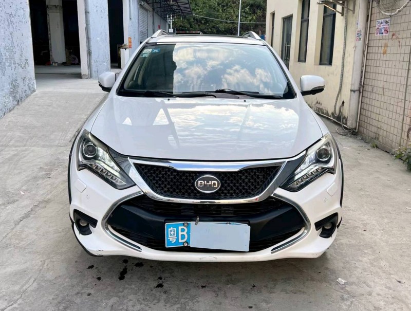 珠海16年比亚迪唐1