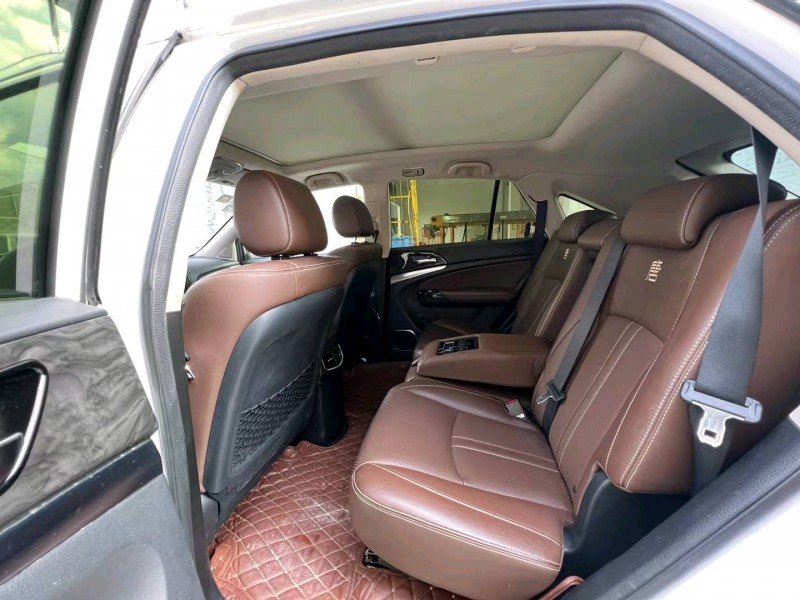 珠海16年比亚迪唐3