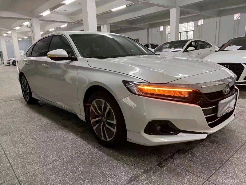 珠海21年本田雅阁2