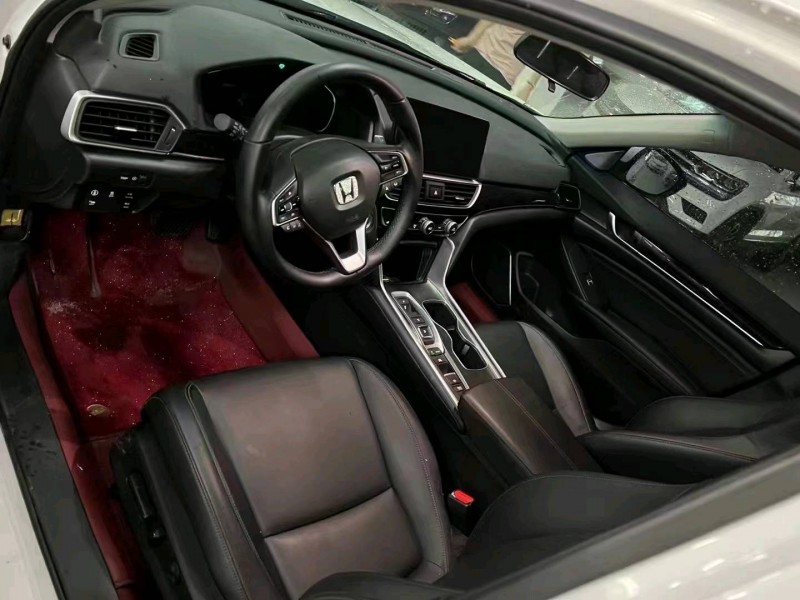 珠海21年本田雅阁3