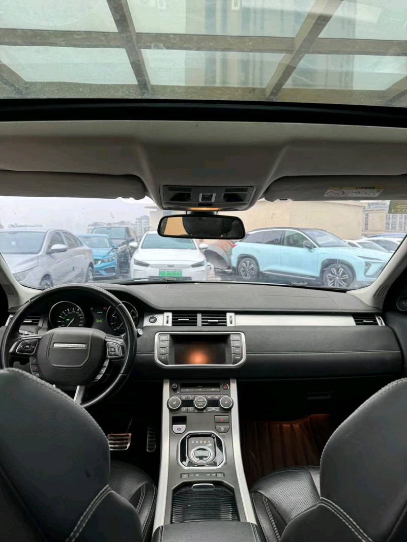 苏州14年路虎极光4
