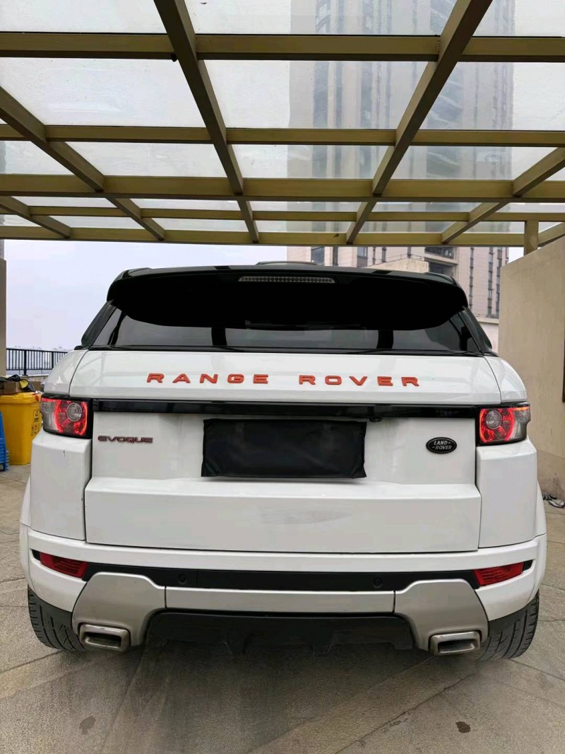 苏州14年路虎极光6