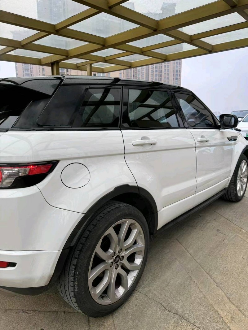 苏州14年路虎极光7