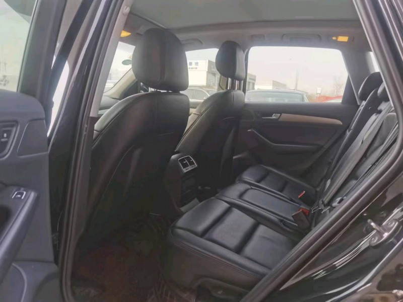 保定16年奥迪Q56