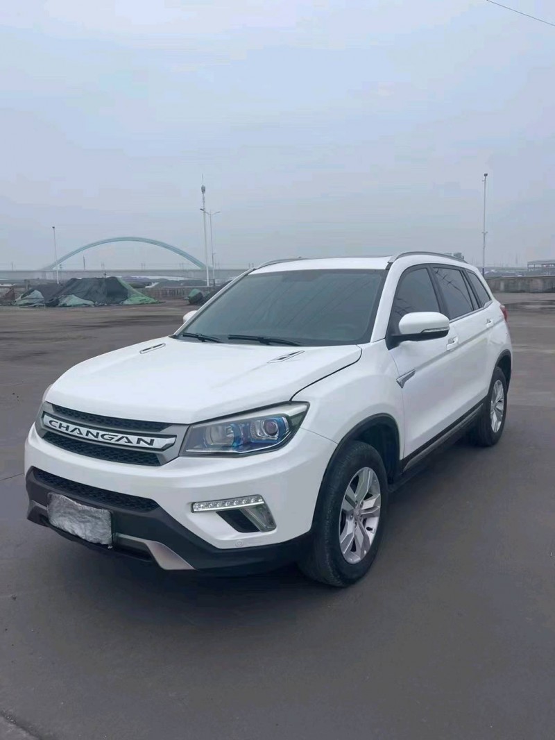 常州18年長安汽車CS752