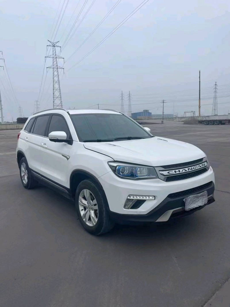 常州18年長安汽車CS753