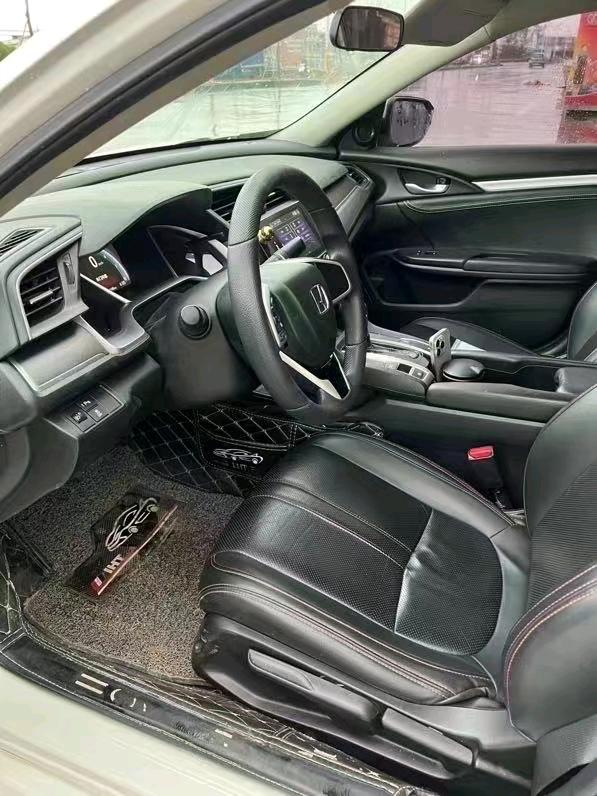 佛山17年本田思域3