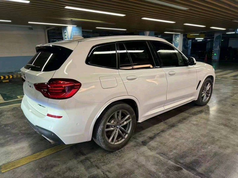 台州19年宝马X38